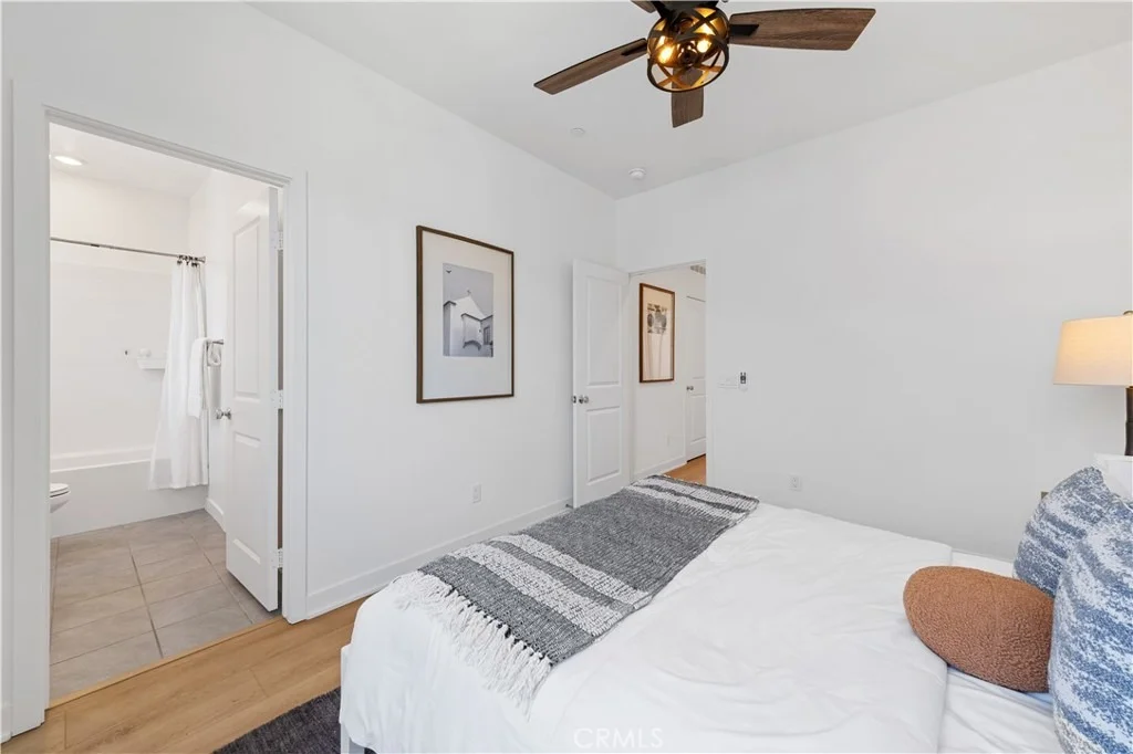 Photo of 253 Sash