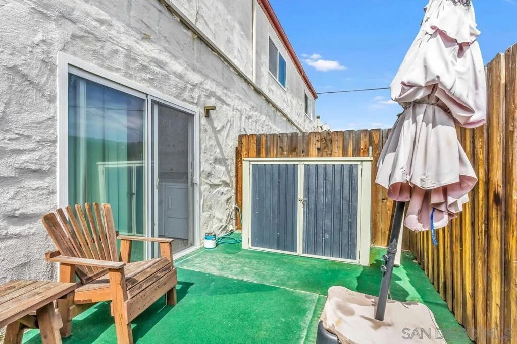 Photo of Unit UNIT3 at 888 Cherrywood Way