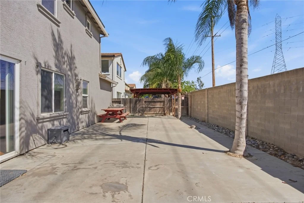 Photo of 4822 Durant