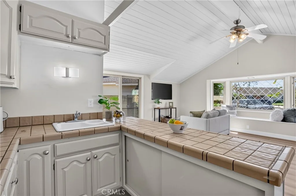 Photo of 6121 Arrowhead Drive