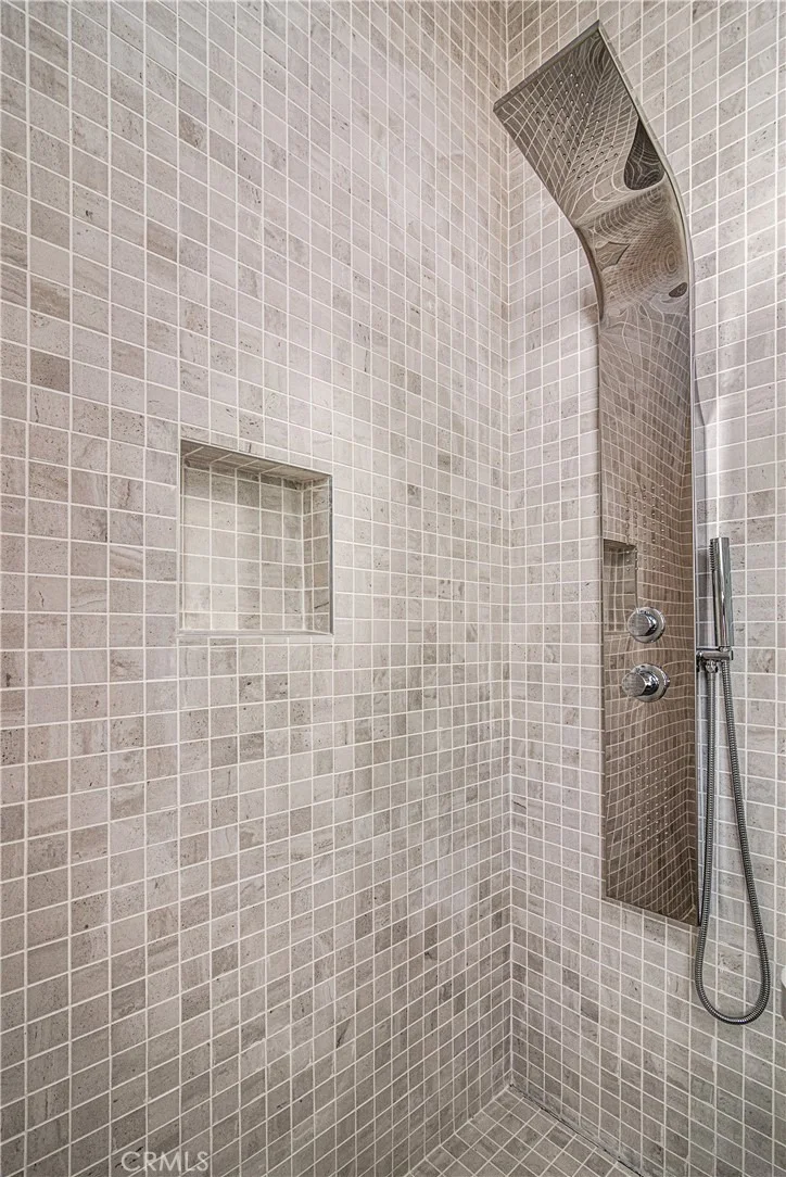 Photo of 6976 Juniper Road