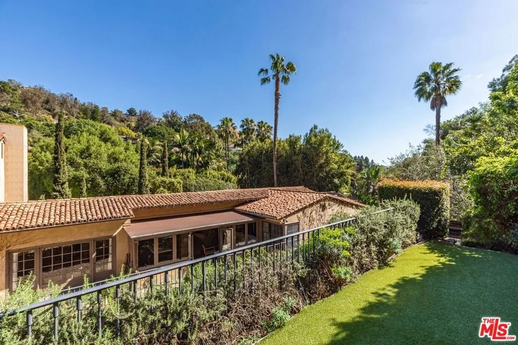 Photo of 2601 Outpost Drive