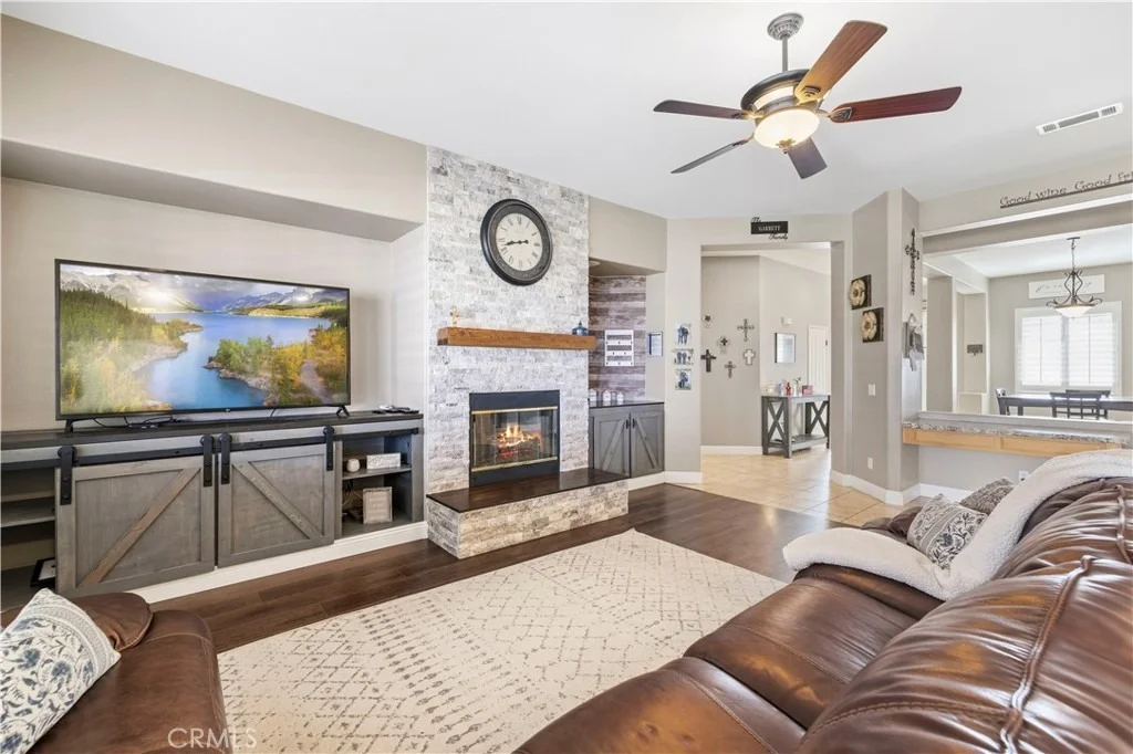 Photo of 34665 Desert Road