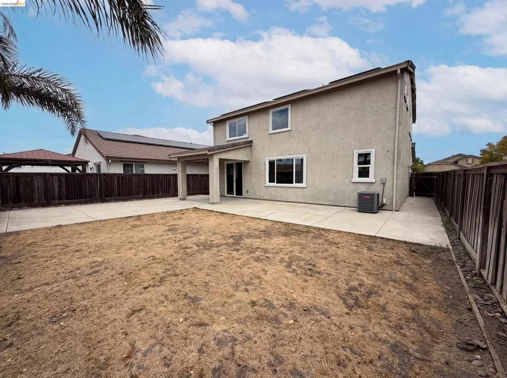 Photo of 1519 Sycamore Dr