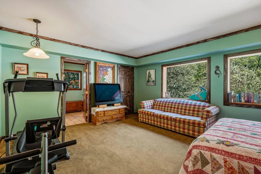 Photo of 22901 Eagles Nest Drive