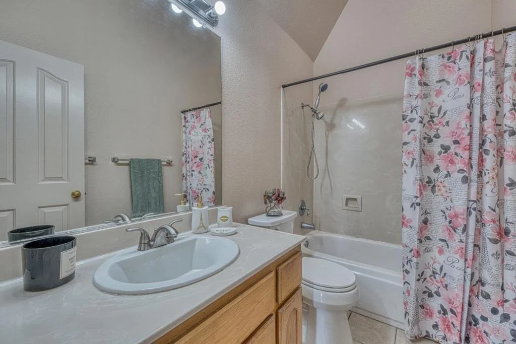 Photo of 796 Riverton Way