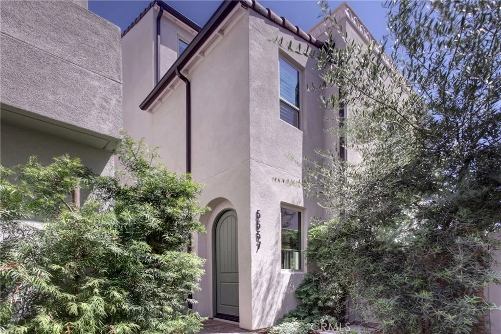 Photo of 5557 Palm Drive