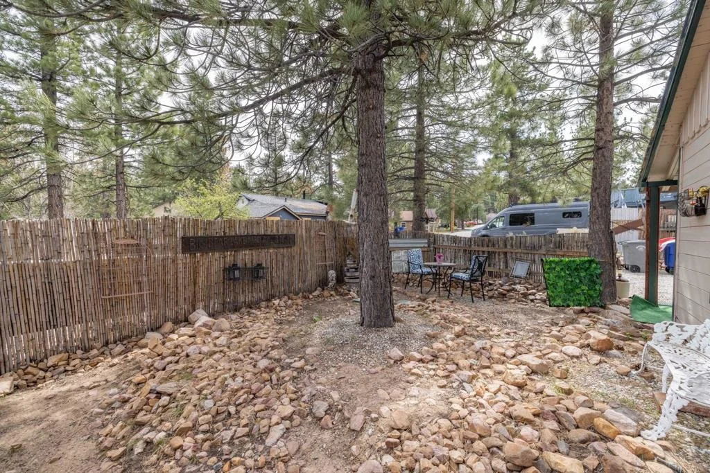 Photo of 40057 Forest Road