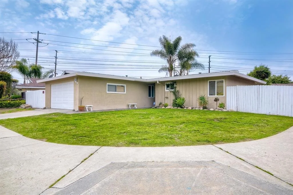 Photo of 3452 Las Vegas Dr