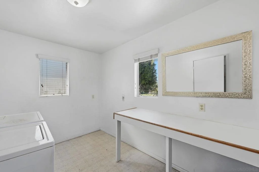 Photo of 1521 Foothill Dr