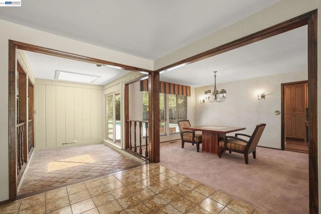 Photo of 2112 Red Oak Place