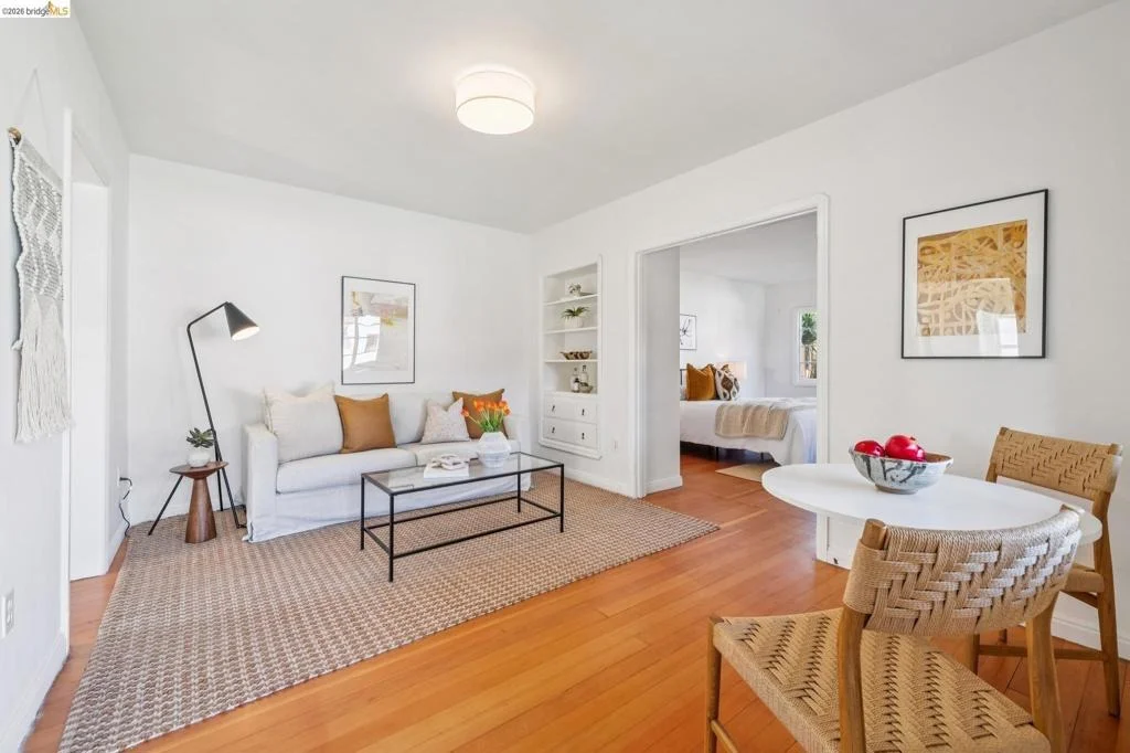 Photo of 201 Warwick Ave
