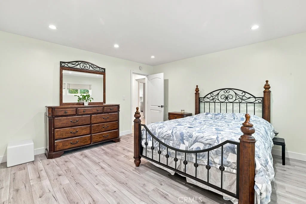 Photo of 6951 Bellclaire