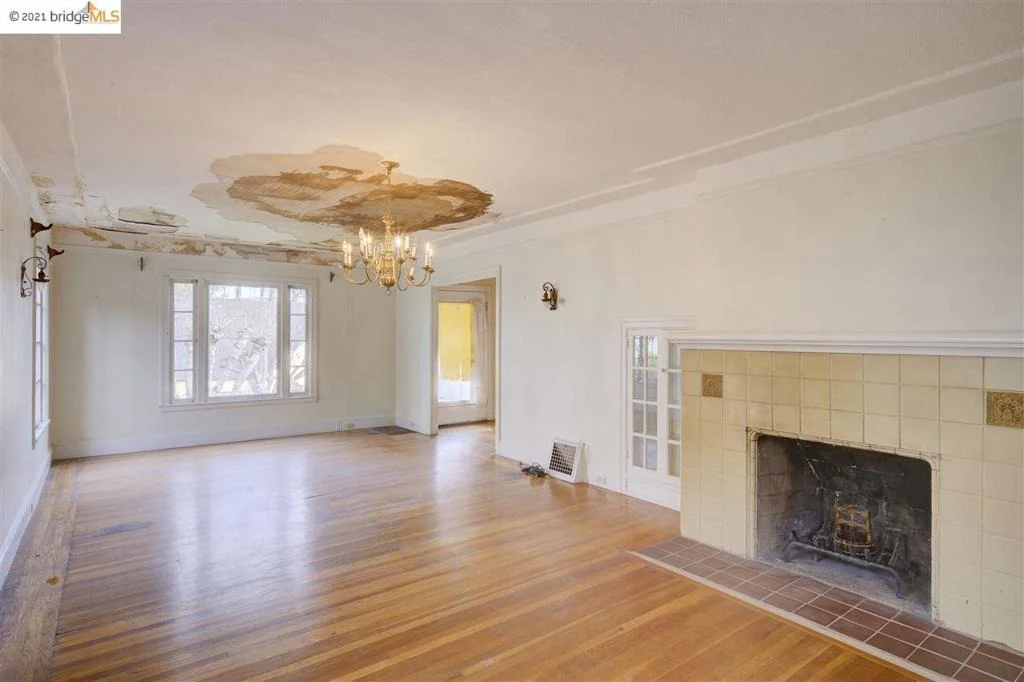 Photo of 877 Alma Pl