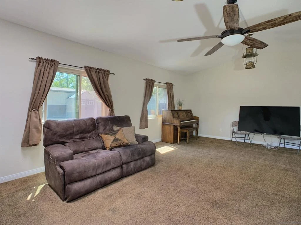 Photo of 12706 Julian Ave