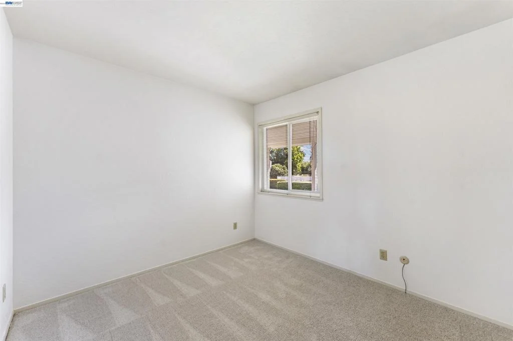 Photo of 1596 Heather Lane