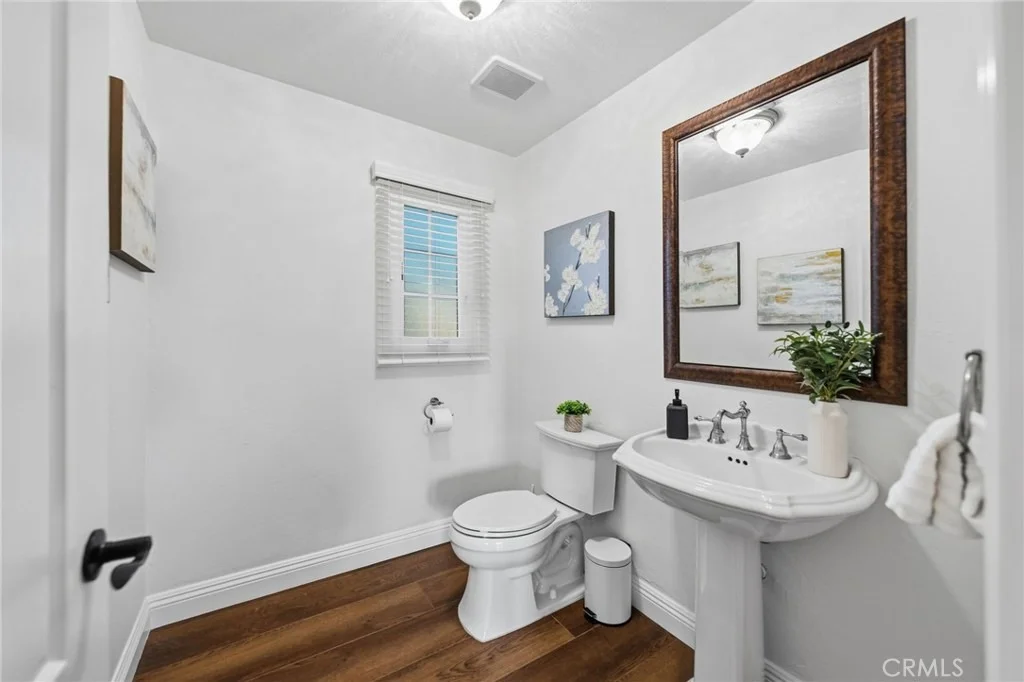 Photo of 40900 Via Los Altos
