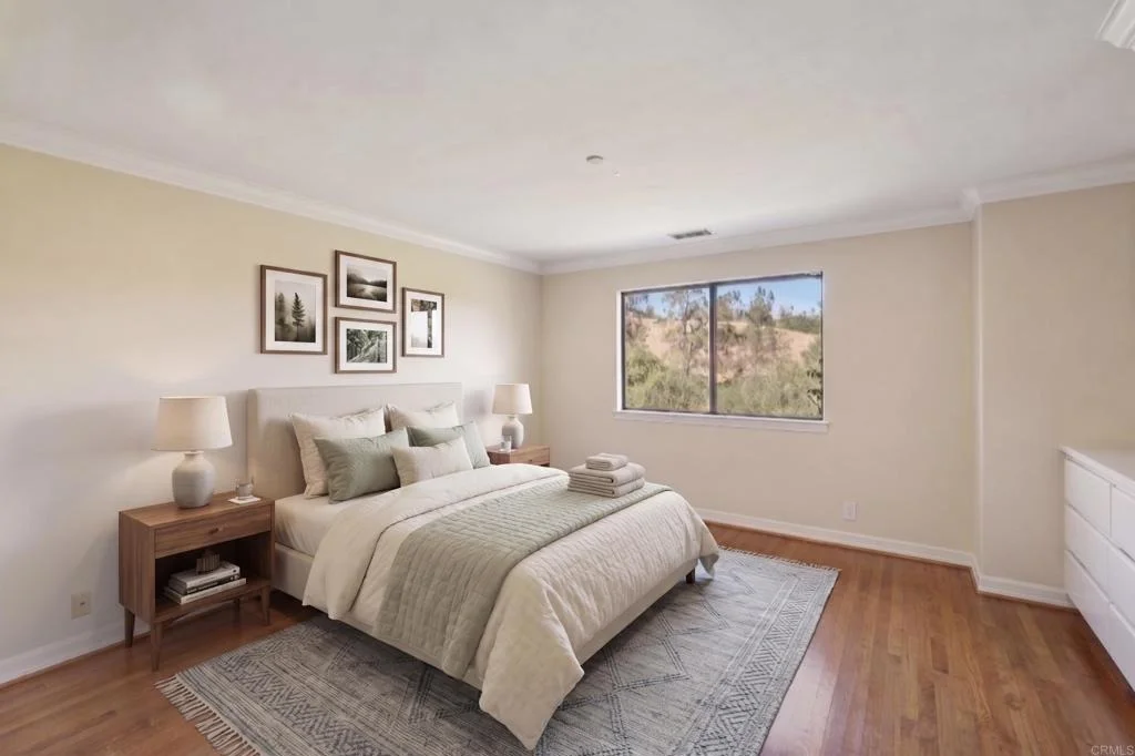 Photo of 707 S Live Oak Park Road