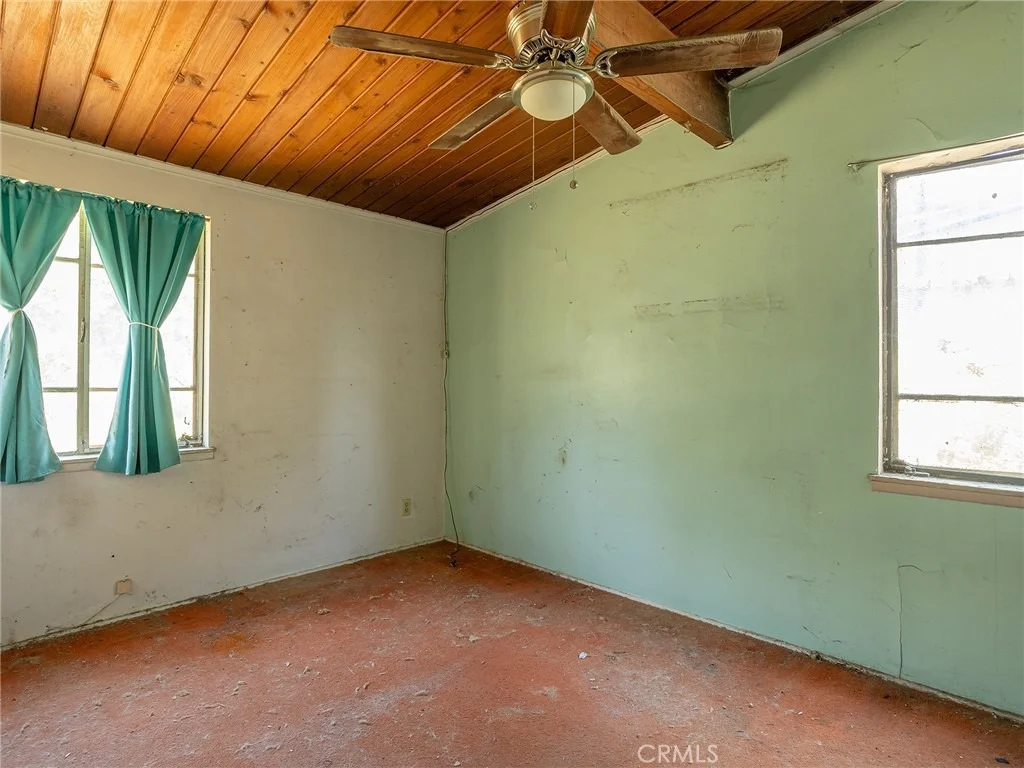 Photo of 14301 Roscoe Boulevard