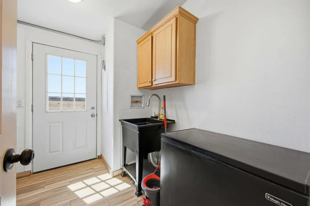 Photo of 1184 Lear Avenue
