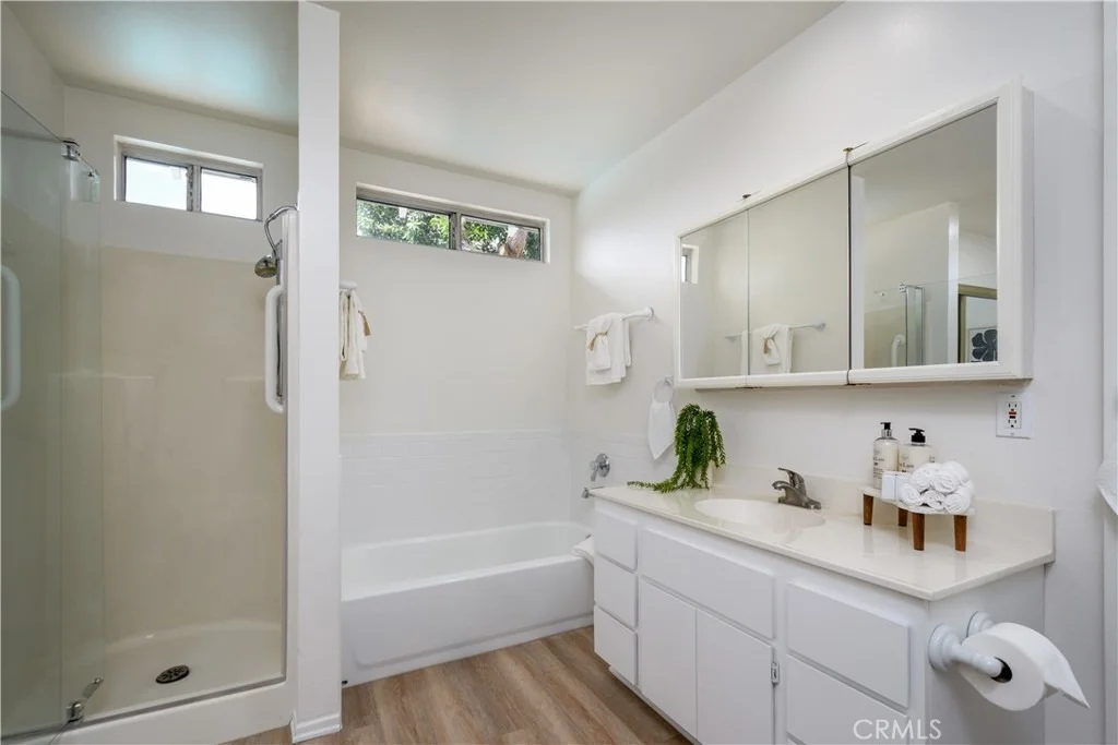 Photo of 7407 Broadway Avenue