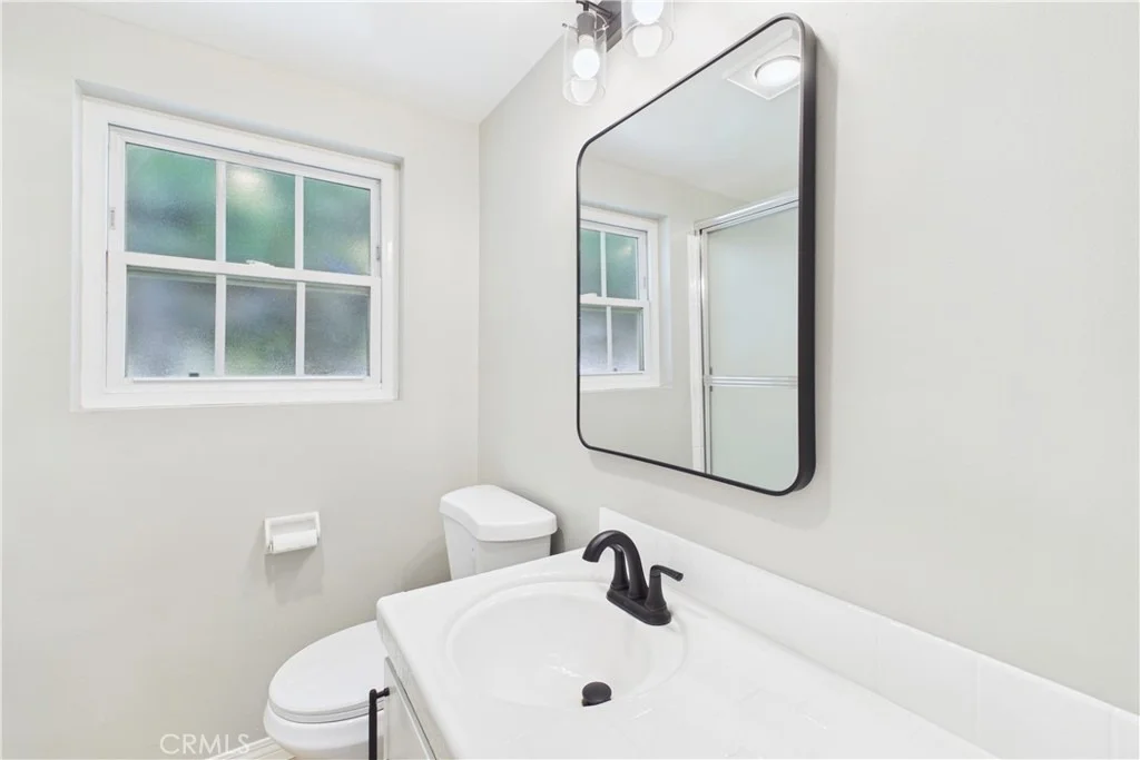 Photo of 1902 Lees Avenue
