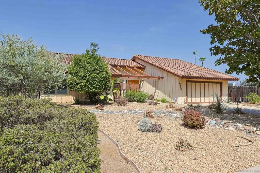 Photo of 4346 Mount Helix Highlands