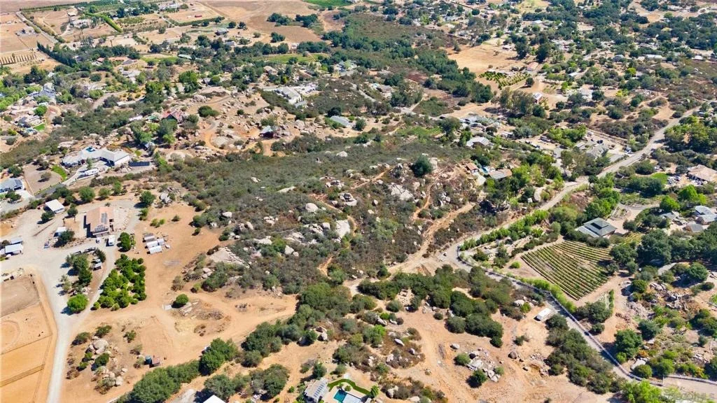 Photo of 2 Chablis Rd