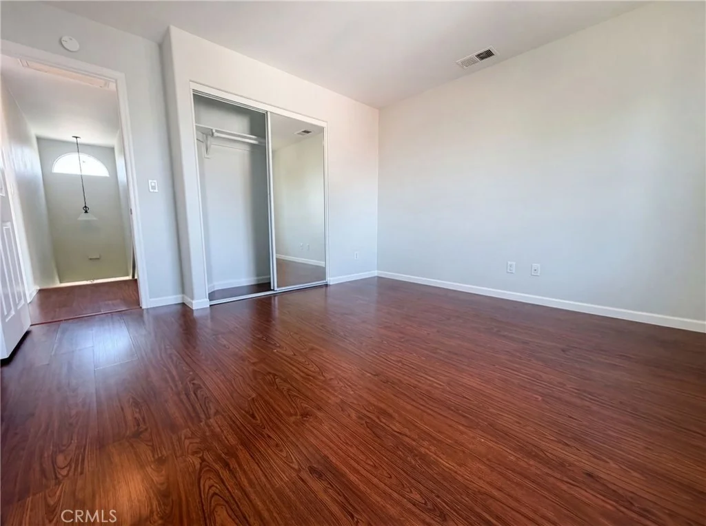 Photo of 922 W Craig