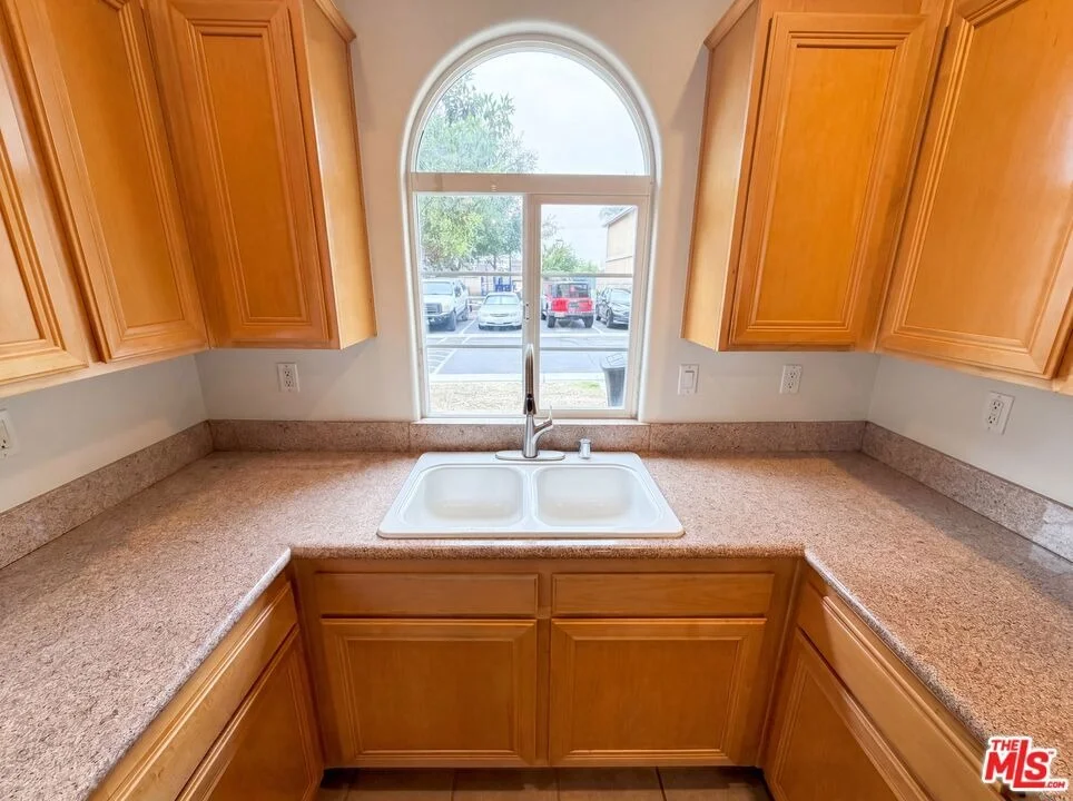 Photo of 1242 Heritage Way