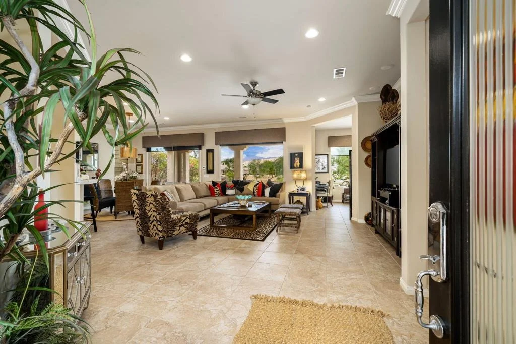 Photo of 81194 Avenida Colonias