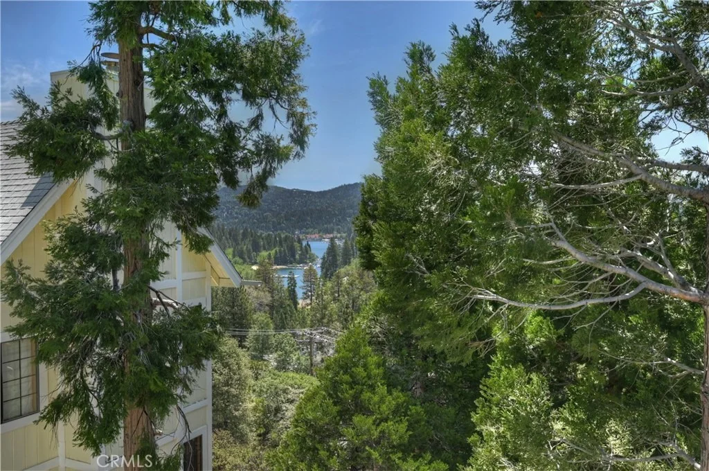 Photo of 27392 Peninsula Drive