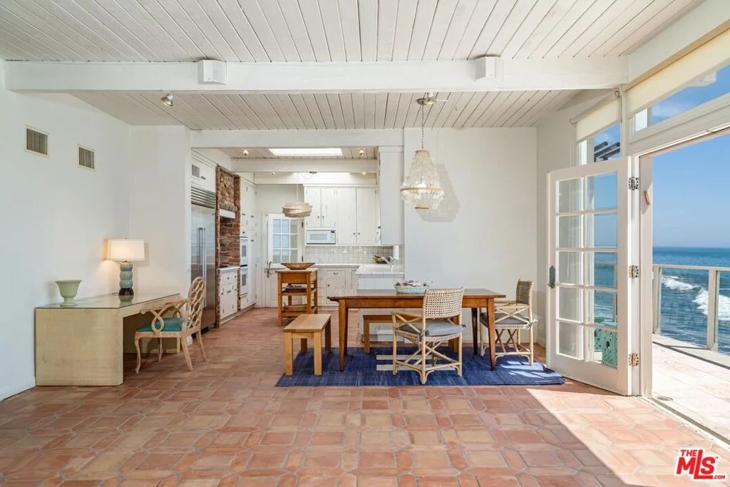 Photo of 24216 Malibu Road