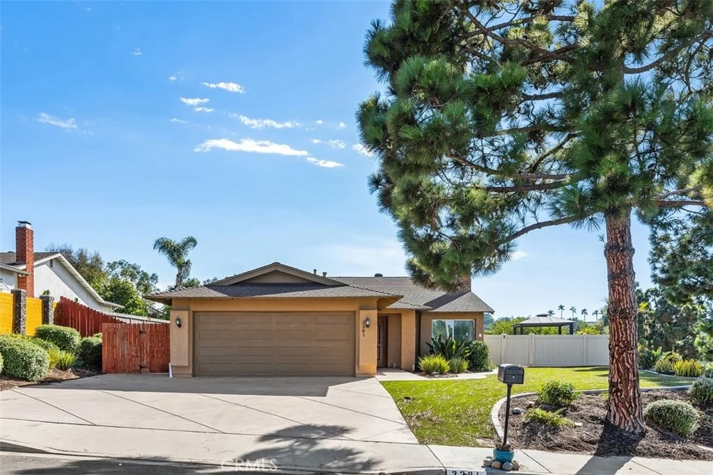 Photo of 3381 Garibaldi