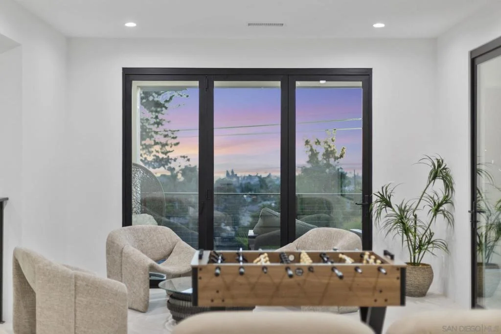 Photo of 3794 Highland