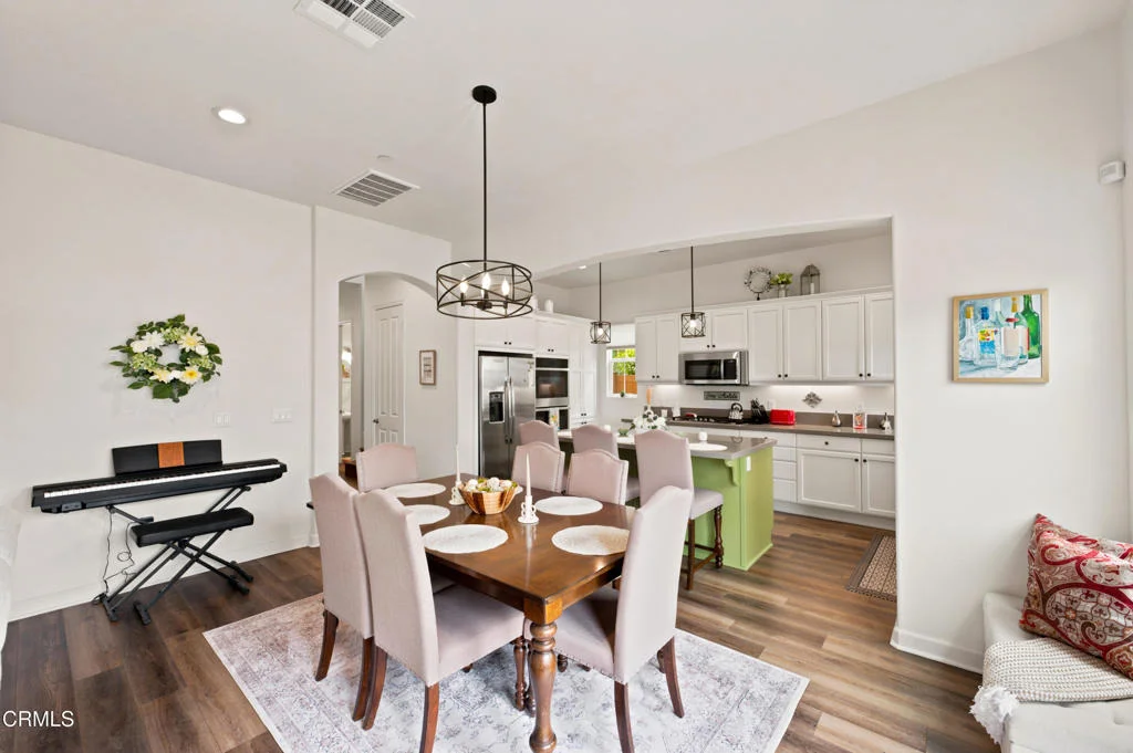Photo of 1639 Range Road