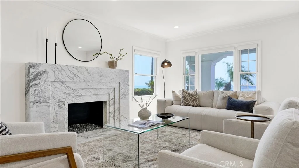 Photo of 2747 E Ocean Boulevard