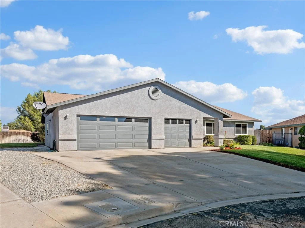 Photo of 15850 Elcona
