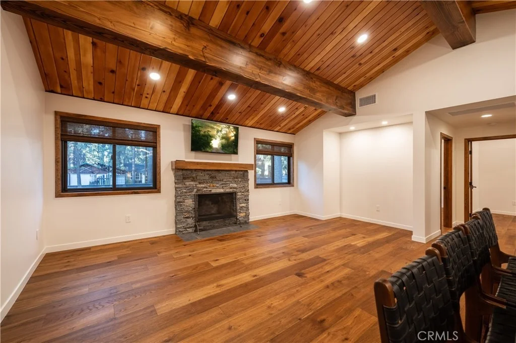 Photo of 42763 Cedar Avenue