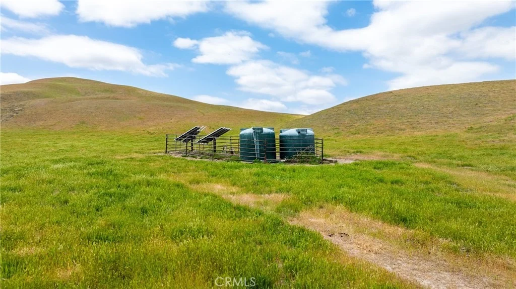 Photo of 8050 Bitterwater Road