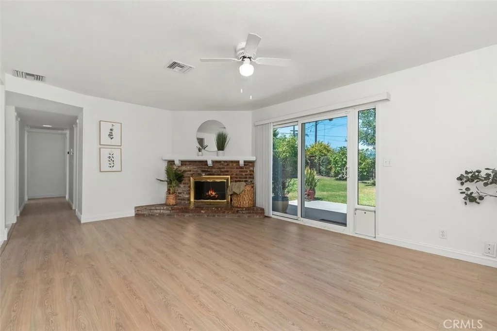 Photo of 11852 Garnet