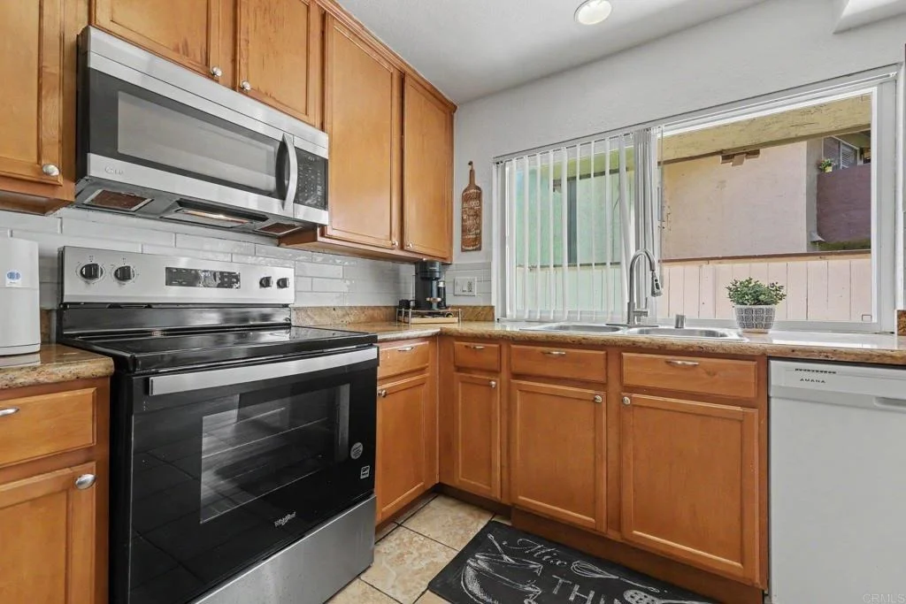Photo of Unit 161 at 615 Fredricks Avenue