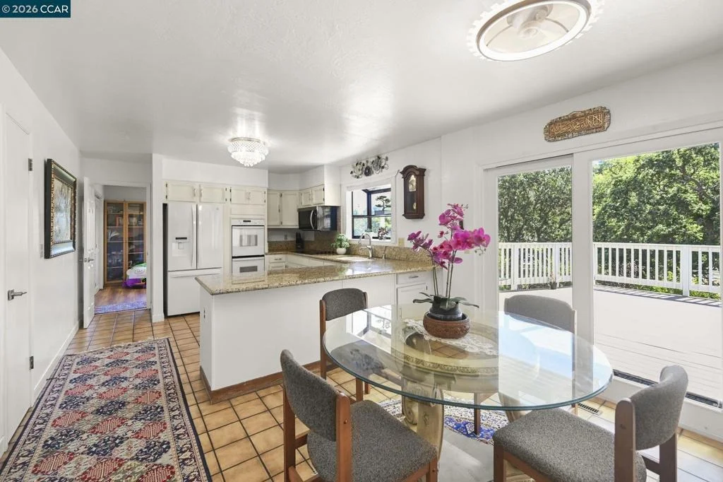 Photo of 864 Coachman Pl