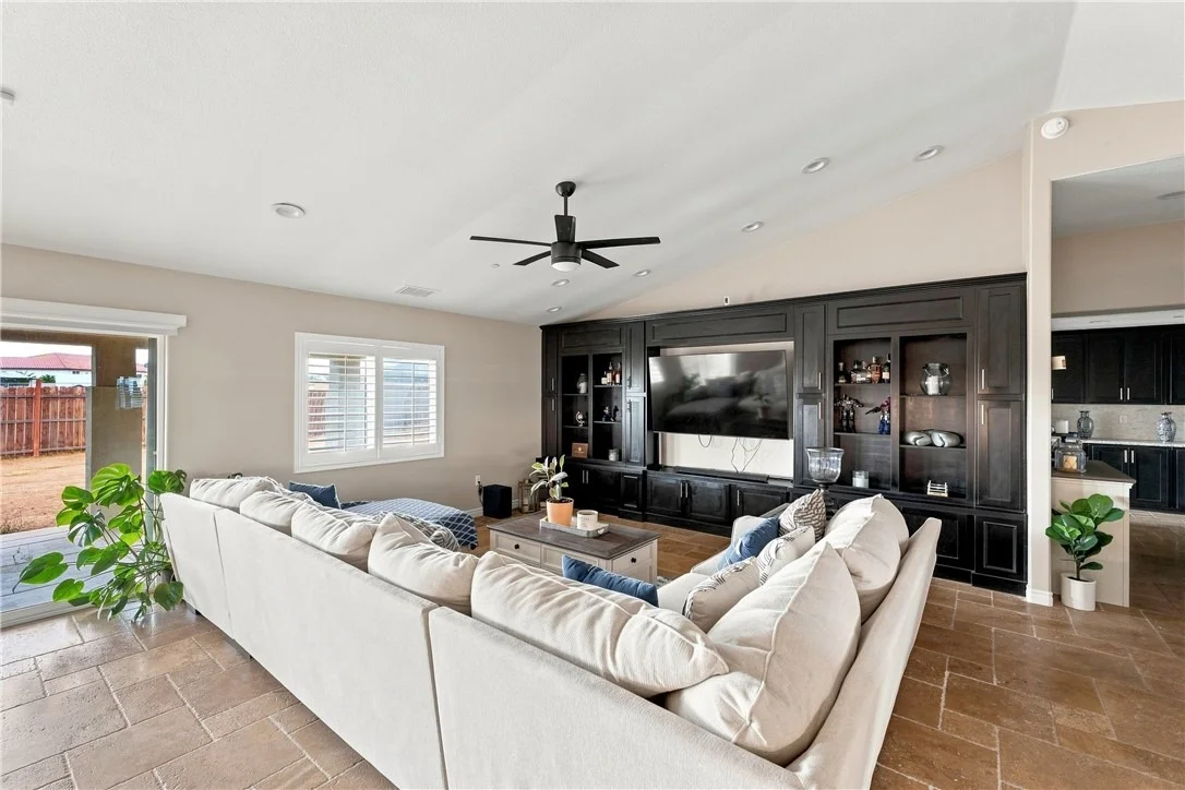 Photo of 10215 Nielson