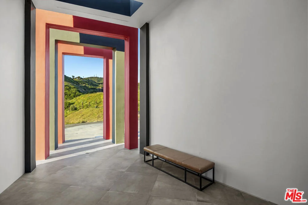 Photo of 2514 Cayman Road