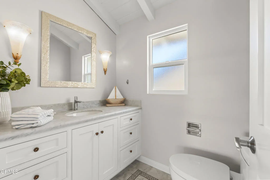 Photo of 5040 Island View Street