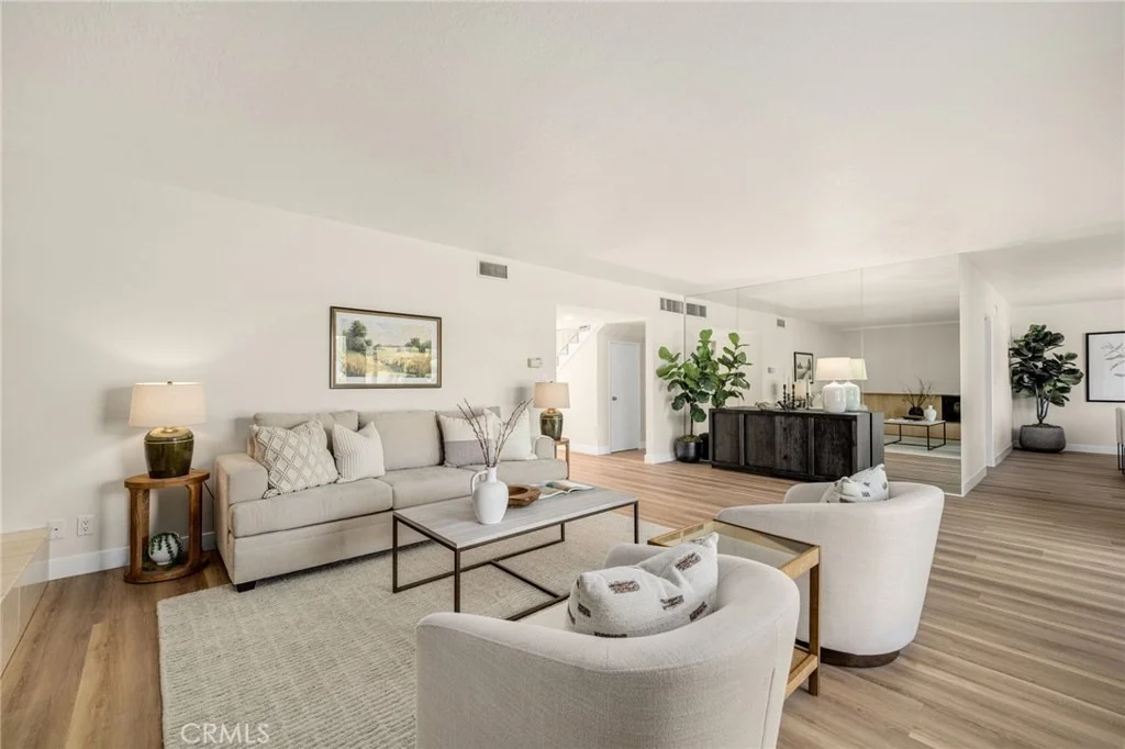 Photo of 890 N Hillside Drive