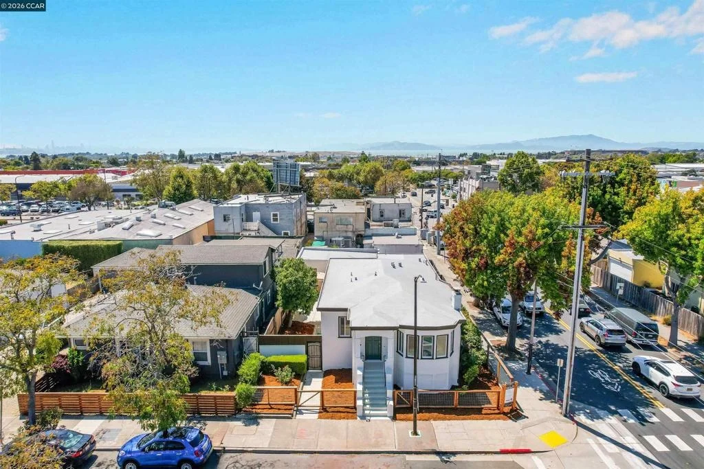 Photo of 1300 Kains Ave