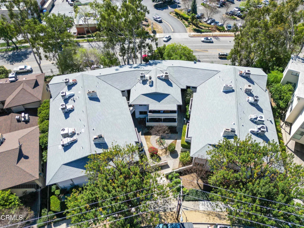 Photo of Unit 1 at 389 Cliff Drive