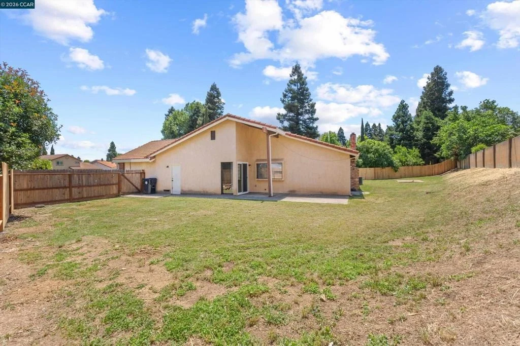 Photo of 3167 Osuna Way